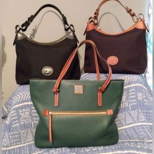 Dooney & Bourke Handbag (Bundle)